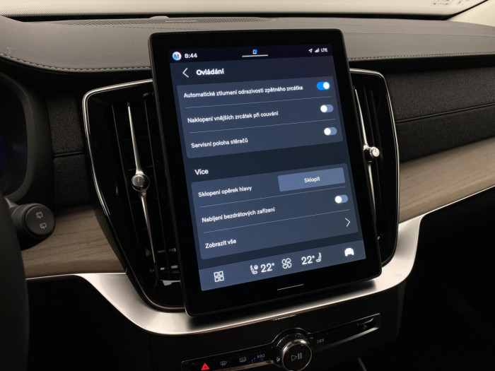 Volvo XC90 T8 AWD Plug-in BRIGHT PLUS 7m na operativní leasing