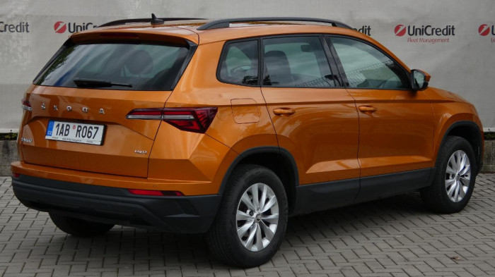 Škoda Karoq 2.0 TDI 110 kW Fresh 4x4 DSG na operativní leasing