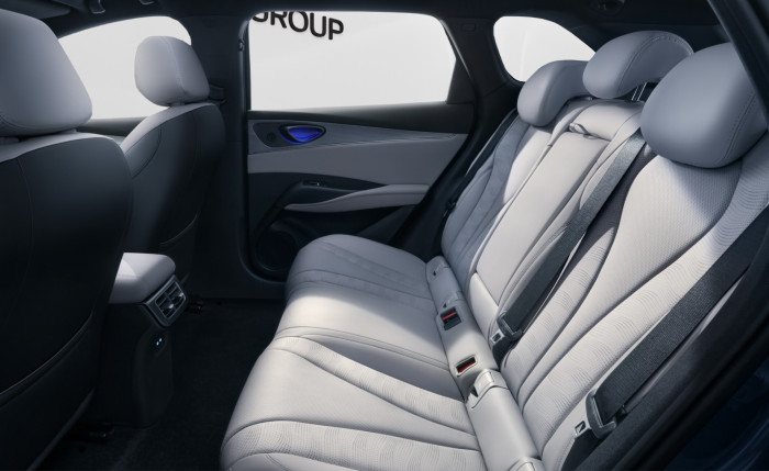 BYD SEAL 6 DM-i Touring Boost*V2L na operativní leasing