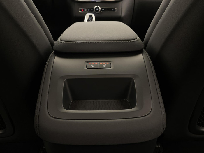 Volvo XC90 B5 AWD AUT BRIGHT PLUS 7míst na operativní leasing