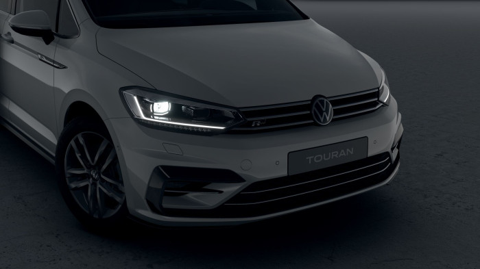 Volkswagen Touran Highline 2,0 TDI 110 kW EVO 7DSG na operativní leasing