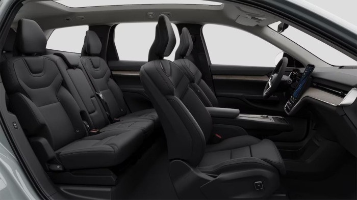 Volvo EX90 PURE ELECTRIC SINGLE PLUS 7m. na operativní leasing