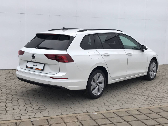 Volkswagen Golf Variant People 7DSG 1,5eTSI / 110kW na operativní leasing