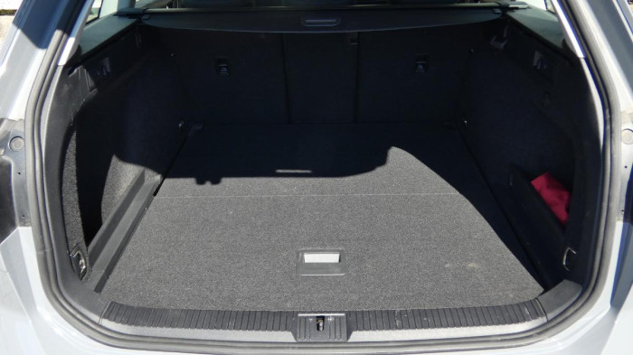 Volkswagen Passat 2.0 TDI 147kW BMT 4MOT DSG Ele na operativní leasing