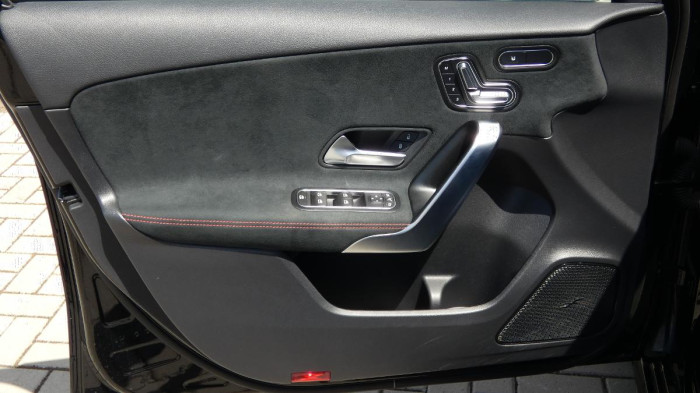Mercedes-Benz Třídy A 220d DCT na operativní leasing