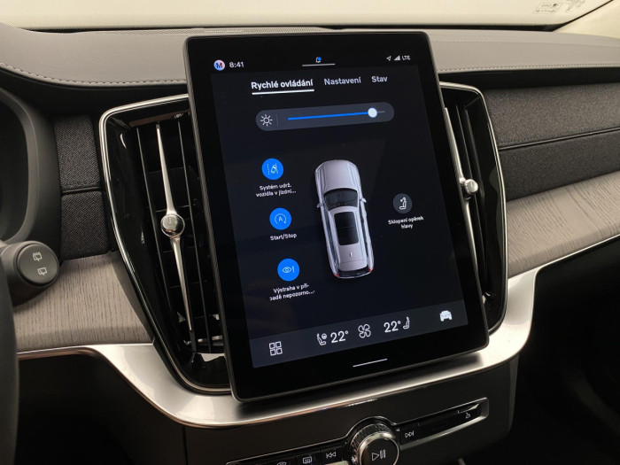 Volvo XC90 B5 AWD AUT BRIGHT ULTRA 7míst na operativní leasing