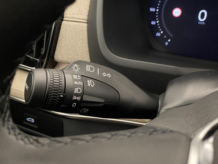 Volvo XC90 B5 AWD AUT BRIGHT PLUS 7míst na operativní leasing