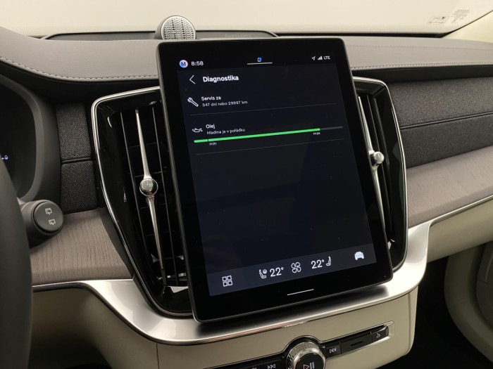 Volvo XC90 T8 AWD Plug-in DARK ULTRA na operativní leasing