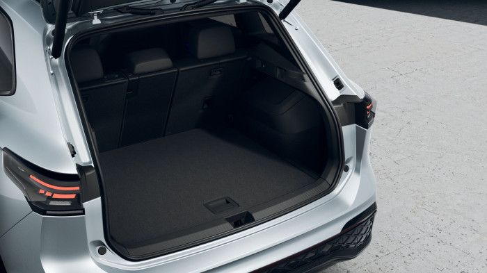 Volkswagen Tiguan R-Line People 2,0 TDI 142 kW 4MOT na operativní leasing