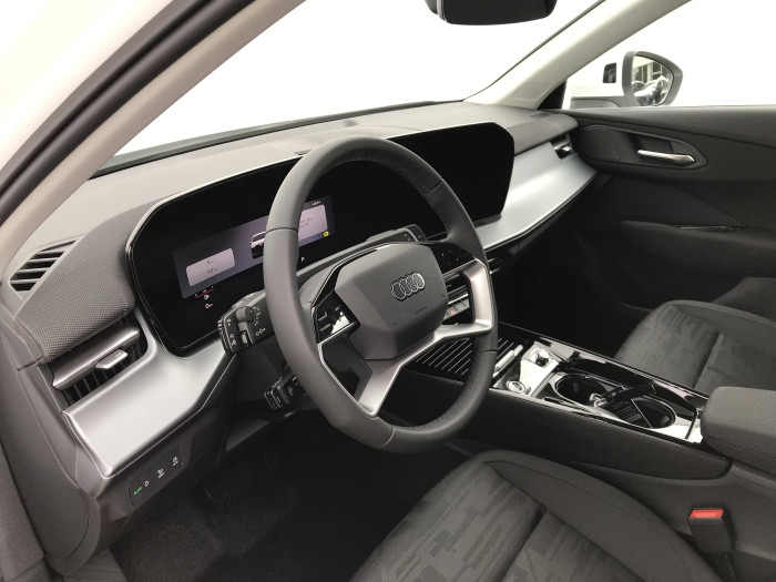 Audi Q3 7STT  1,5 TFSI / 110kW na operativní leasing