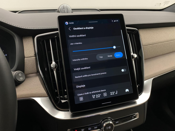 Volvo XC90 T8 AWD Plug-in BRIGHT ULTRA na operativní leasing