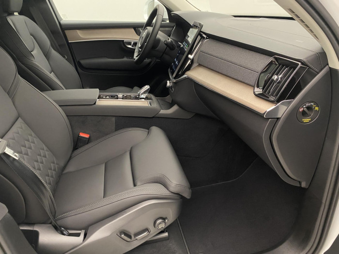 Volvo XC90 B5 AWD AUT BRIGHT PLUS 7míst na operativní leasing