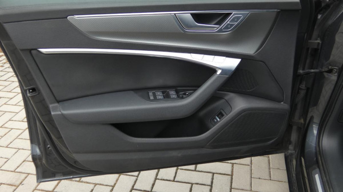 Audi A6 3.0 55 TFSI quattro na operativní leasing