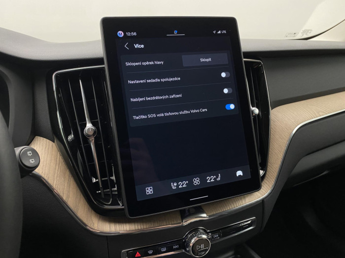 Volvo XC60 B5 AWD AUT BRIGHT PLUS na operativní leasing