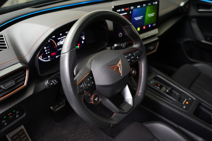 Cupra Formentor 2.0 TSI 228 kW VZ na operativní leasing