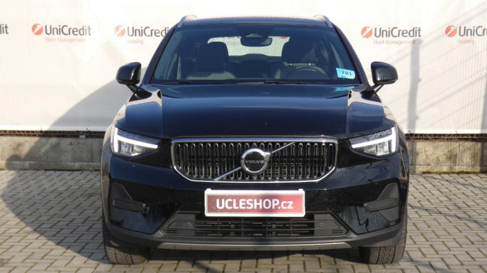 Volvo XC40 B3 mHEV Core aut. na operativní leasing
