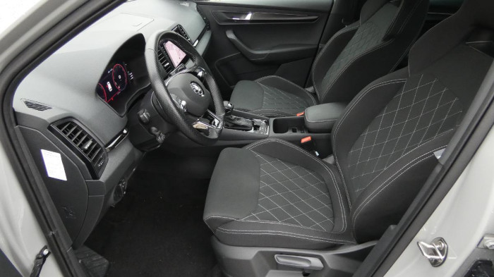 Škoda Karoq 1,5 TSI Sportline DSG na operativní leasing