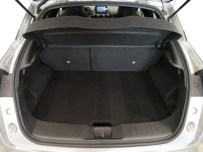 Nissan Juke 1.0 DIG-T 84 kW N-Connecta na operativní leasing