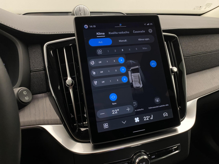 Volvo XC90 B5 AWD AUT DARK PLUS 7míst na operativní leasing