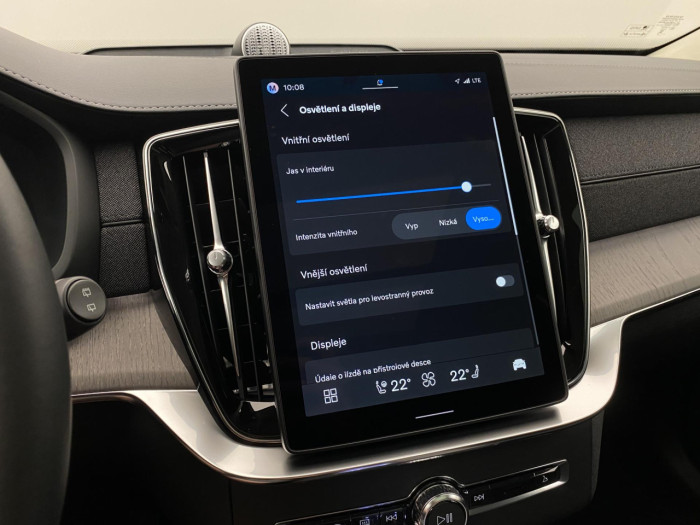 Volvo XC90 T8 AWD Plug-in BRIGHT ULTRA na operativní leasing