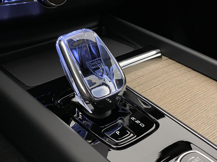 Volvo XC60 B5 AWD AUT BRIGHT PLUS na operativní leasing
