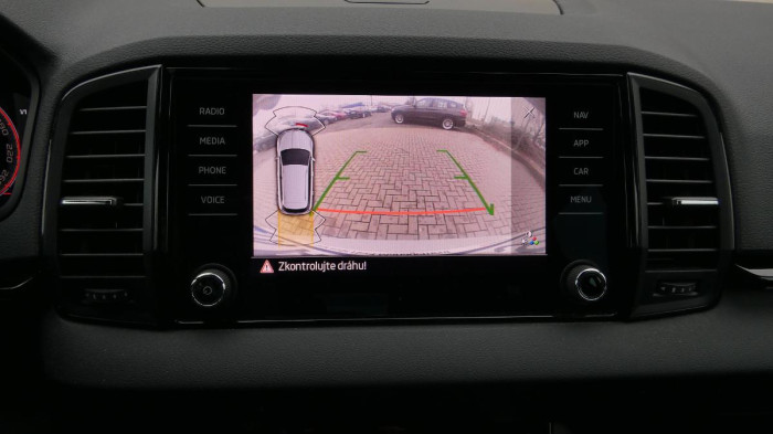 Škoda Karoq 1,5 TSI Sportline DSG na operativní leasing