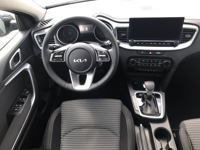 KIA Ceed SW CD TOP 7DCT 1,5 T-GDi / 103kW na operativní leasing