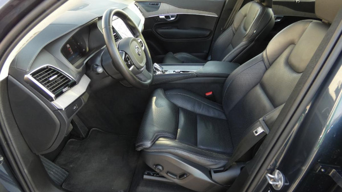 Volvo XC90 B5 AWD Ultimate Bright 7 míst na operativní leasing