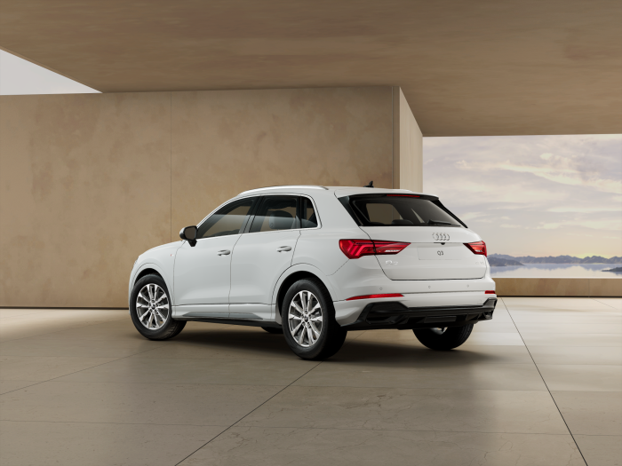 Audi Q3 S line 35 TDI 110 kW na operativní leasing