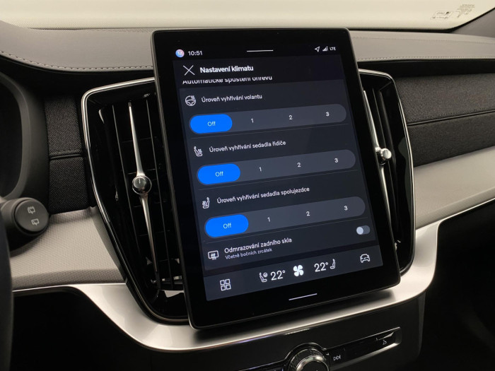 Volvo XC90 B5 AWD BLACK EDITION PLUS 7 na operativní leasing