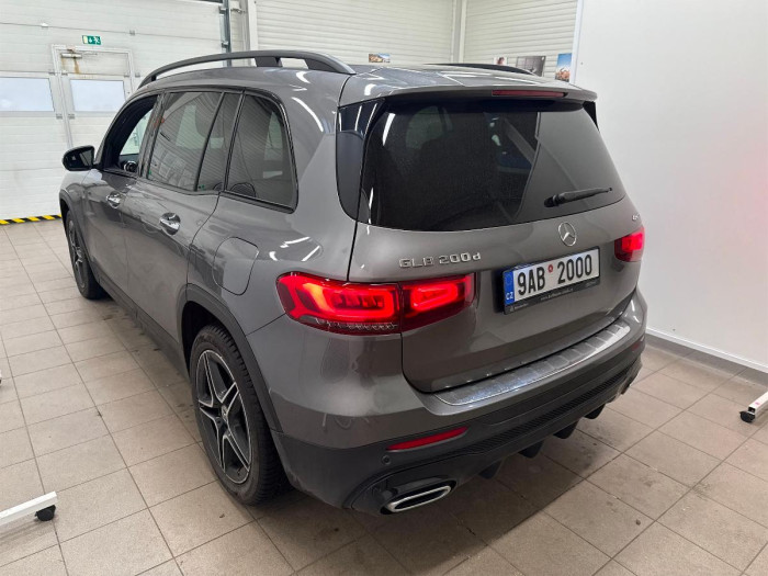 Mercedes-Benz GLB 200d 4MATIC na operativní leasing