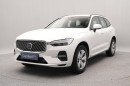 Volvo XC60 B5 AWD AUT ESSENTIAL na operativní leasing