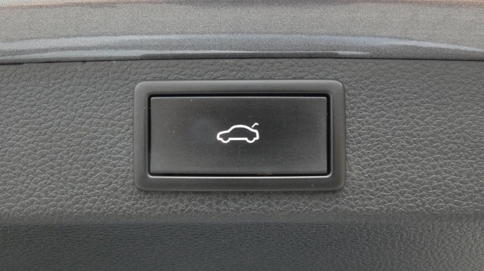 Mercedes-Benz Třídy A 180d na operativní leasing