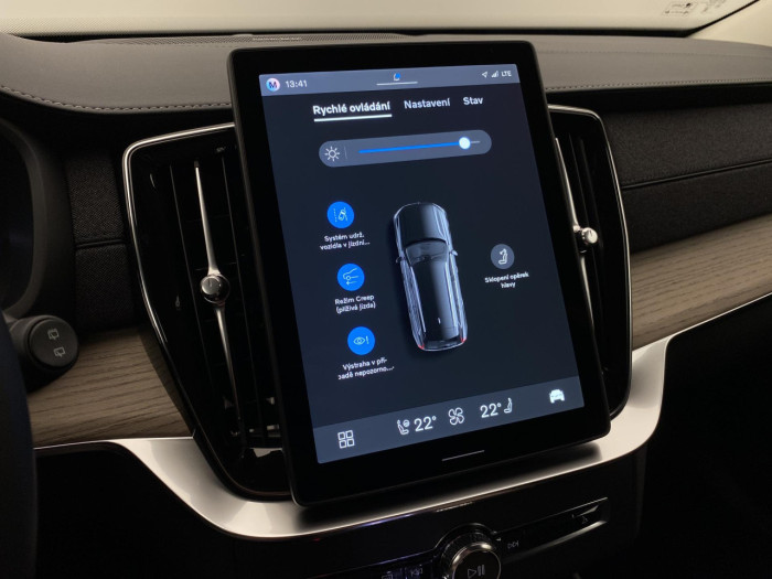 Volvo XC90 T8 AWD RECHARGE BRIGHT PLUS 7m na operativní leasing