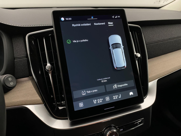 Volvo XC90 T8 AWD RECHARGE BRIGHT PLUS 7m na operativní leasing