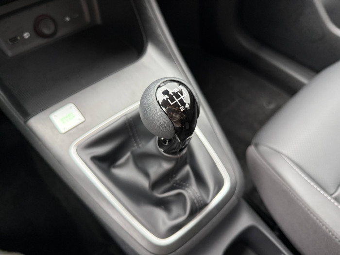 MG ZS ELEGANCE 5MP 1,5i / 85kW na operativní leasing