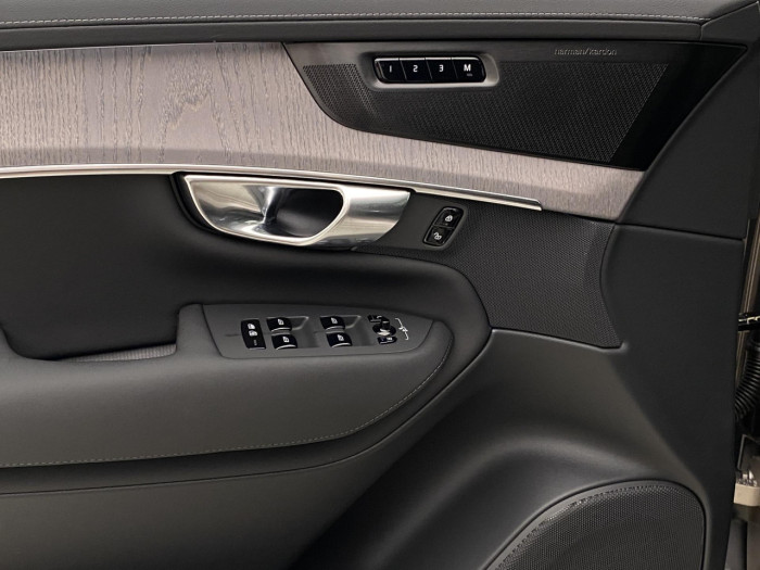 Volvo XC90 B5 AWD AUT BRIGHT ULTRA 7míst na operativní leasing