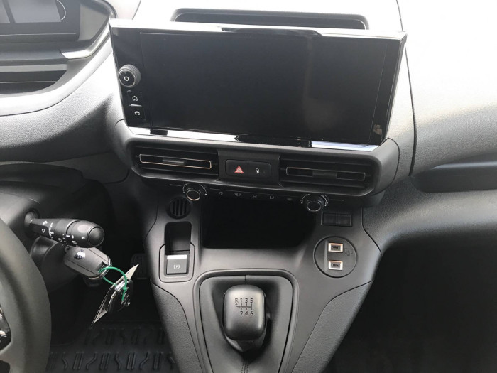 Peugeot Partner Furgon L2 1000 1,5 BlueHDi S&S MAN6 / 75kW na operativní leasing