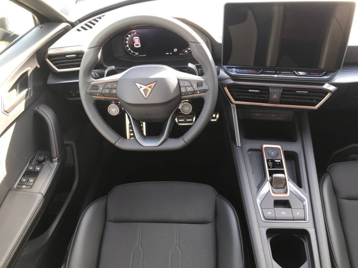 CUPRA Formentor DSG 1.5 eTSI / 110kW na operativní leasing