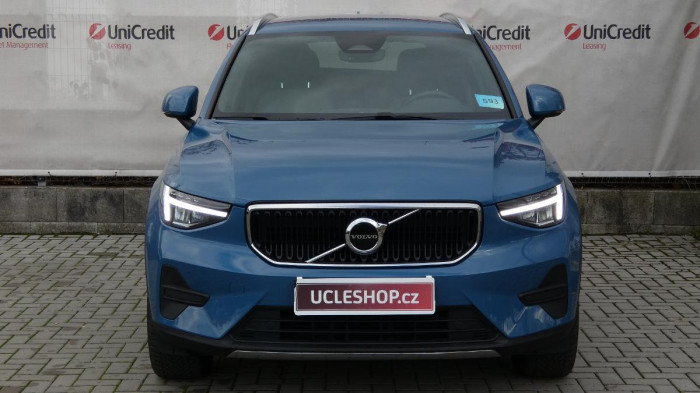 Volvo XC40 B3 Core DCT na operativní leasing