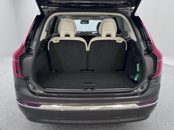 Volvo XC90 B5 AWD AUT BRIGHT ULTRA 7 míst na operativní leasing
