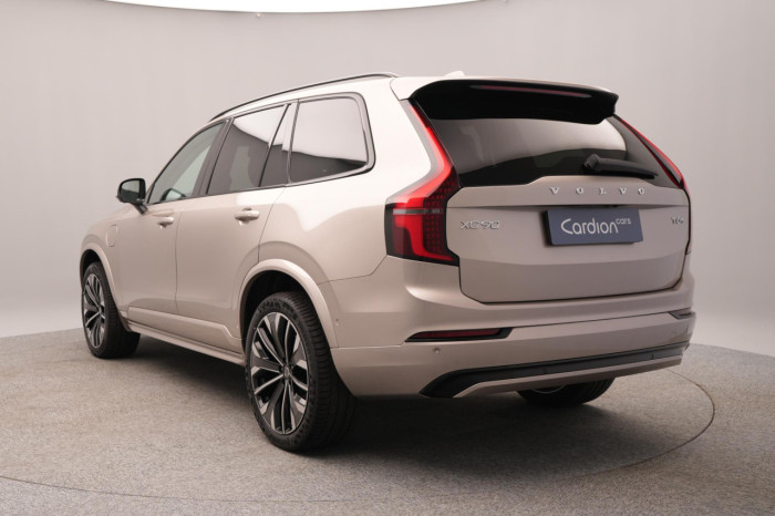 Volvo XC90 T8 AWD Plug-in DARK ULTRA 7 na operativní leasing