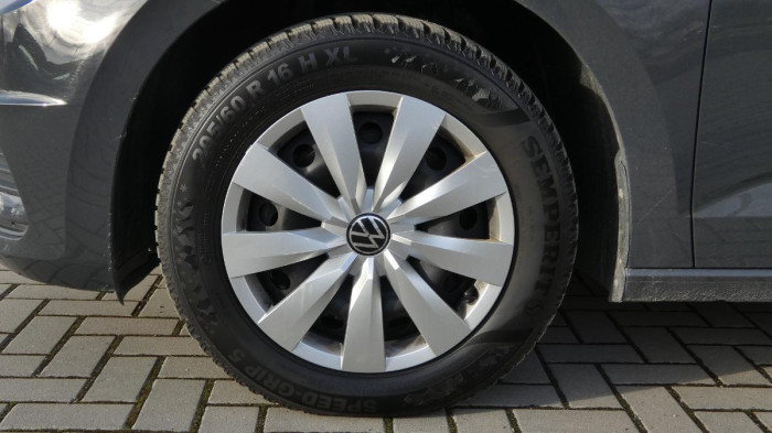 Volkswagen Touran 1.5 TSI Comfortline na operativní leasing