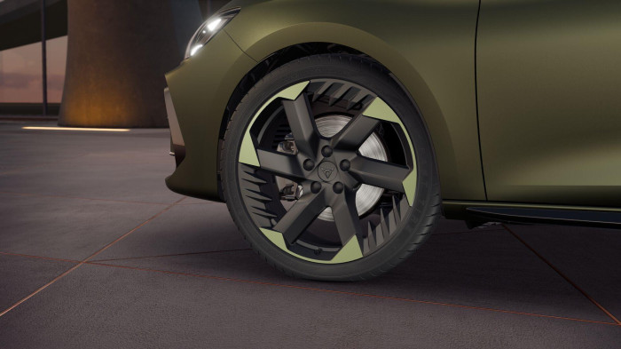 CUPRA Leon SP Tribe 1.5 eTSI 150k DSG na operativní leasing