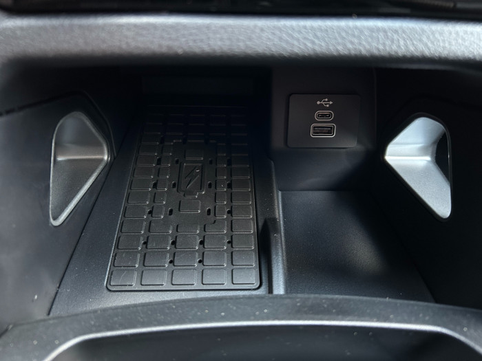 Ford WILDTRAK 2.3 Hybrid PHEV 205kW na operativní leasing