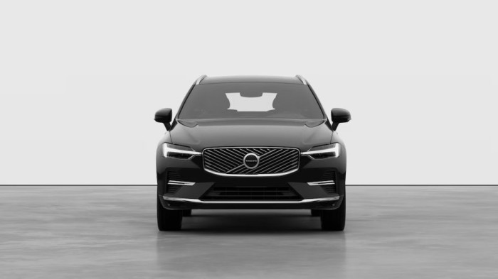 Volvo XC60 PLUS BRIGHT, B5 AWD, 184+10 kW / 250+14 HP na operativní leasing