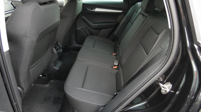 Škoda Karoq 1,5 TSI Ambition DSG na operativní leasing