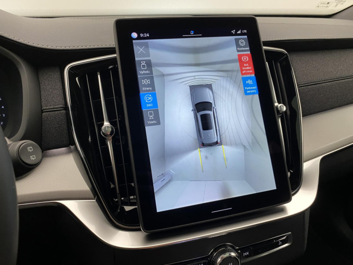 Volvo XC90 B5 AWD BLACK EDITION PLUS 7 na operativní leasing