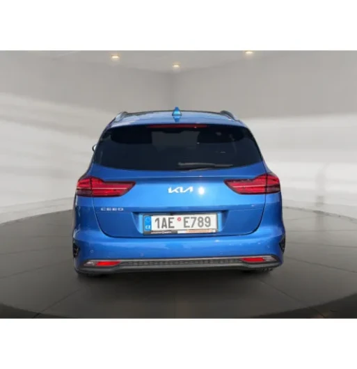 Kia cee'd SW 1.5T-GDI 103 Top AT na operativní leasing