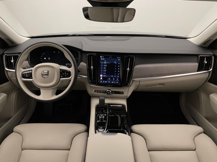 Volvo V90 T6 AWD Plug-in BRIGHT PLUS na operativní leasing